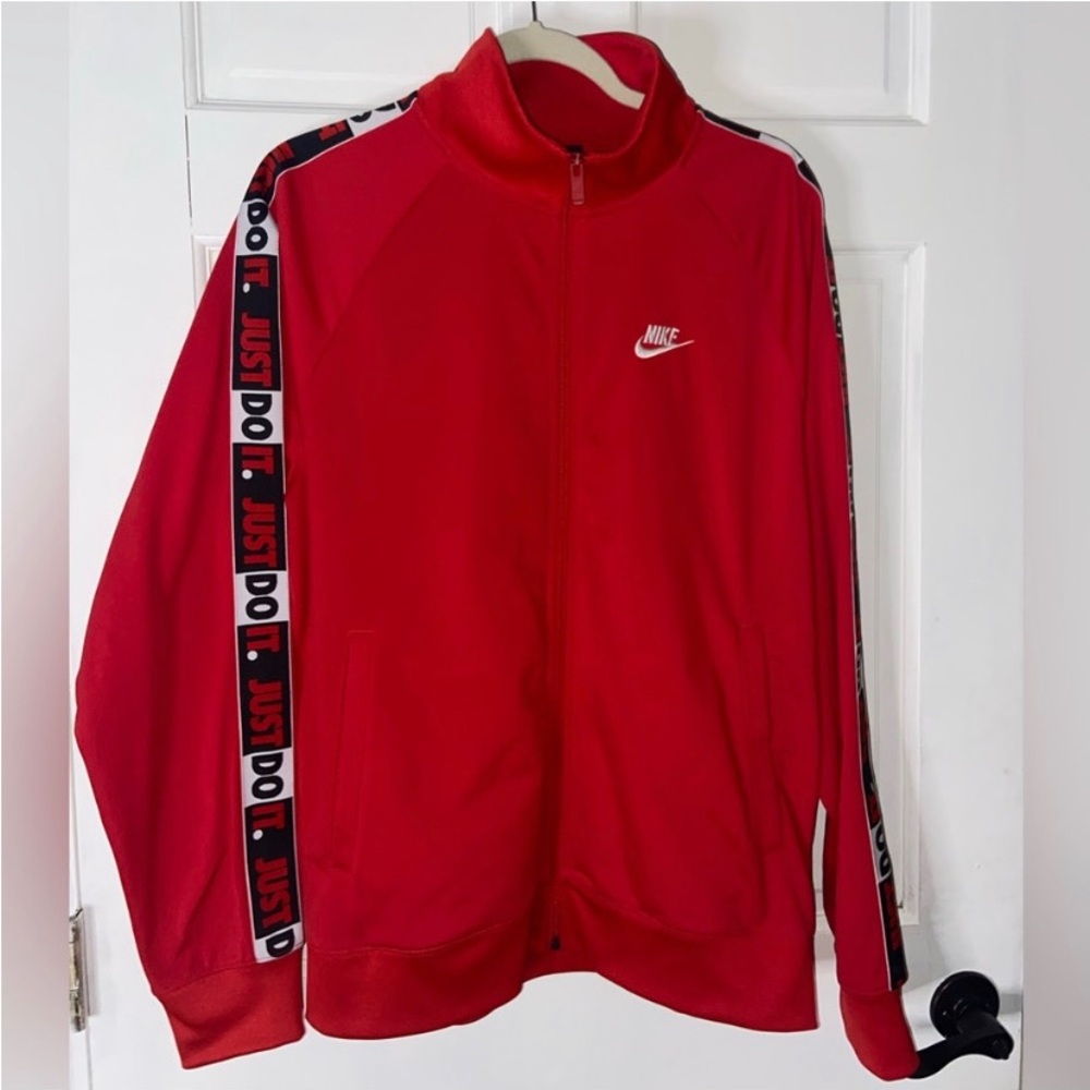 Nike ZipUp